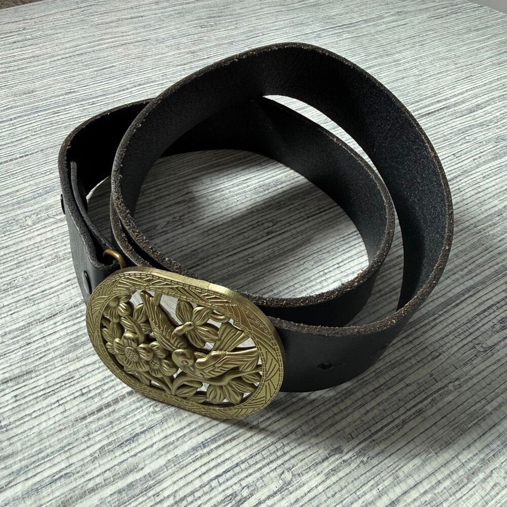 Vintage CAbi Hummingbird Floral Cutout Brass Buckle Leather Belt Medium